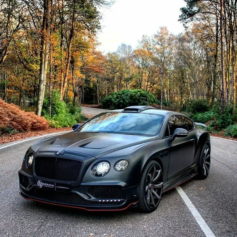 Đồng hành phong thái với ảnh xe Bentley đẳng cấp doanh nhân