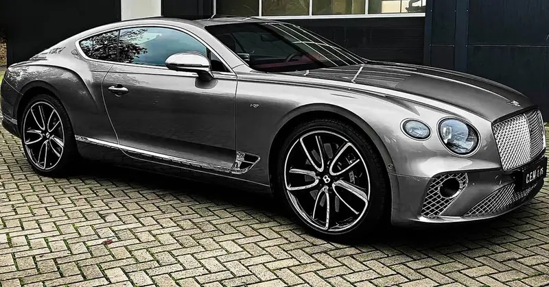 Cuốn hút với ảnh xe Bentley phong cách sang trọng