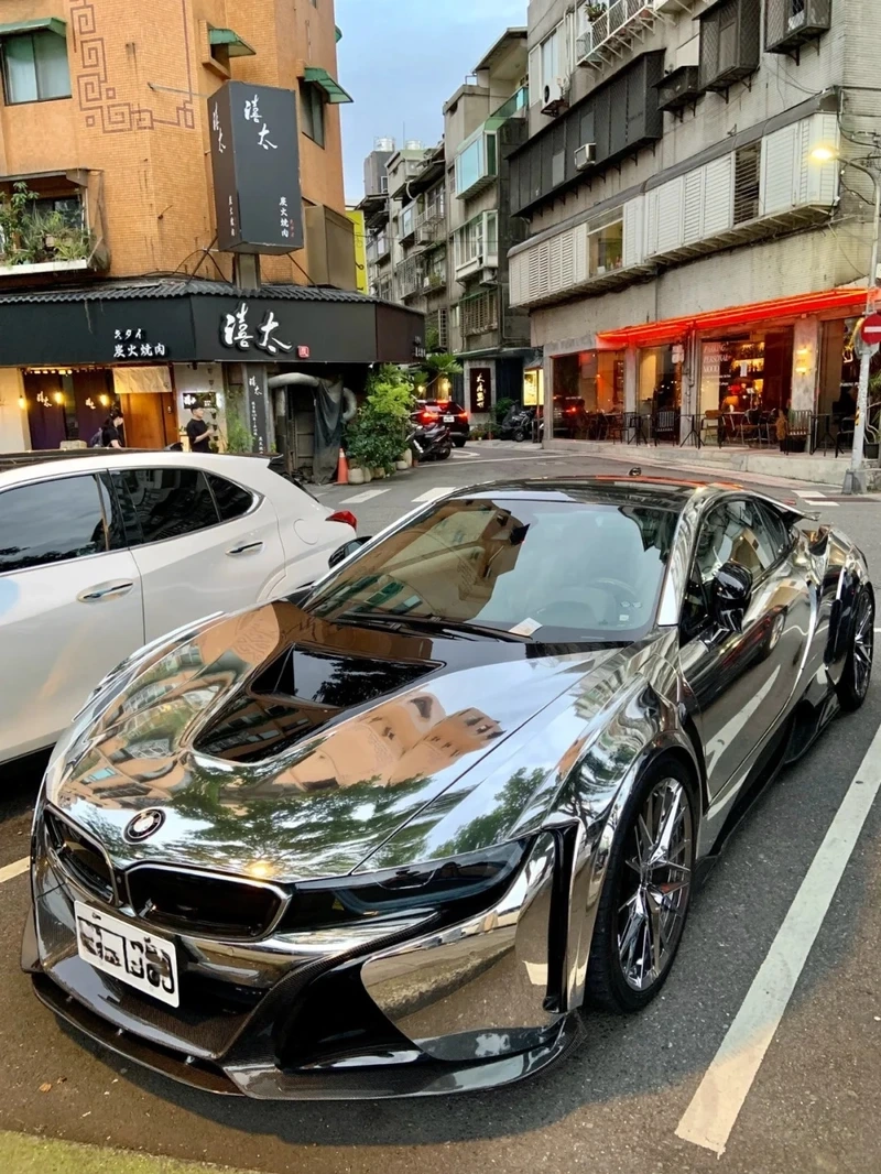 Trải nghiệm tốc độ với bmw i8 xe thể thao hybrid