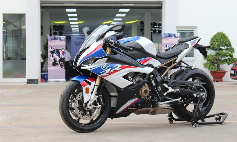 Tổng quan BMW moto S 1000 RR