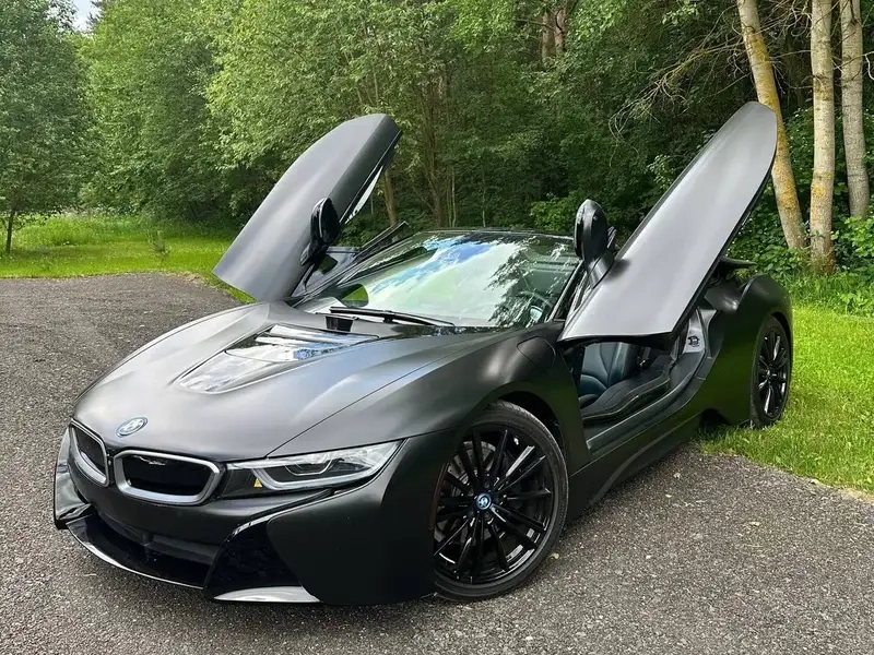 Bmw i8 biểu tượng siêu xe lai điện cuốn hút