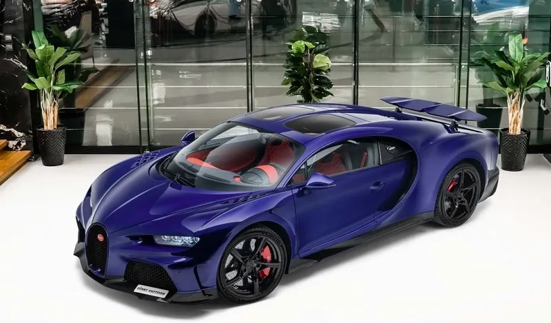 Bugatti chiron super sport ngoài trời cuốn hút mọi ánh nhìn