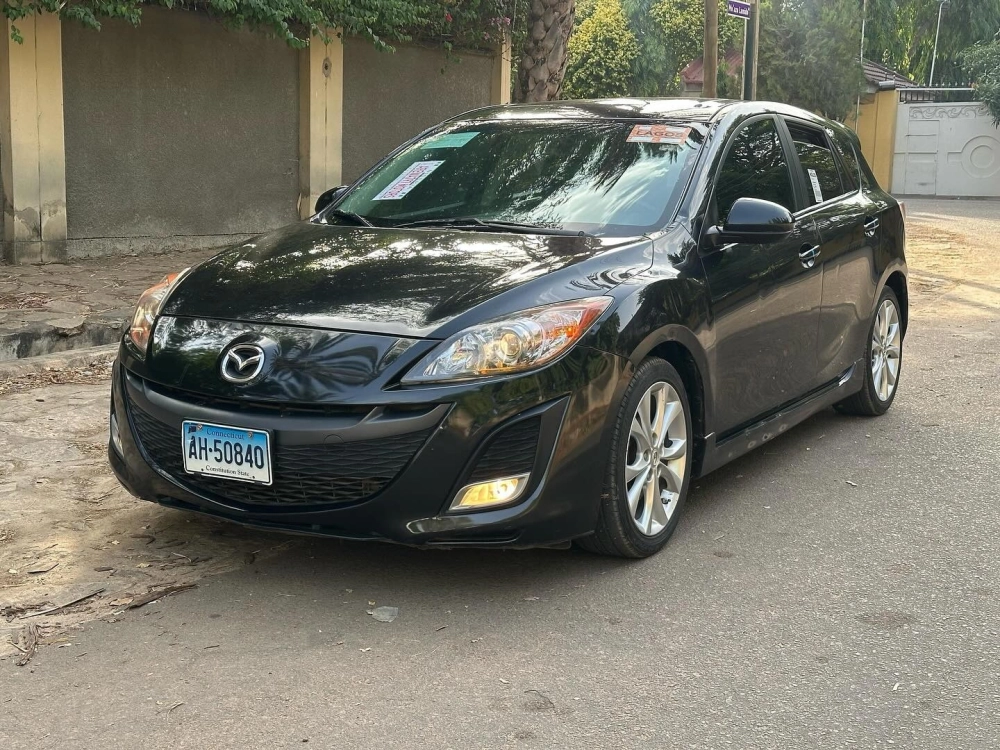 Mẫu độ mâm xe Mazda 3 đời cũ màu đen 5 chấu kép thanh lịch