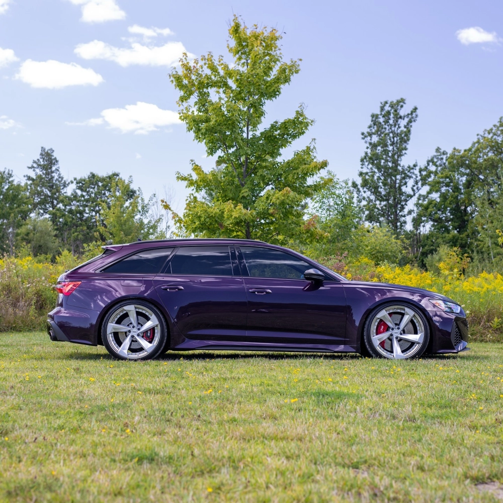 Audi RS6 Wagon tím độ mâm xe ô tô 5 chấu bạc phanh đỏ nổi bật