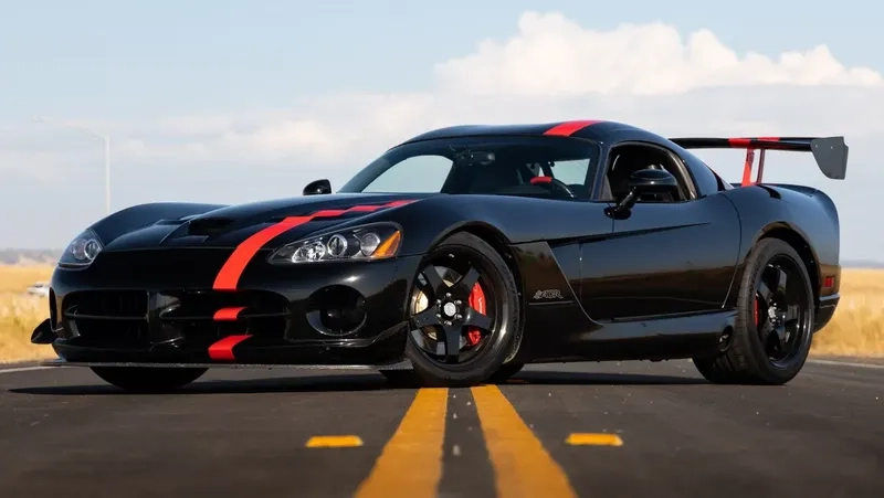Khám phá xe dodge viper ngầu, biểu tượng phong cách Mỹ