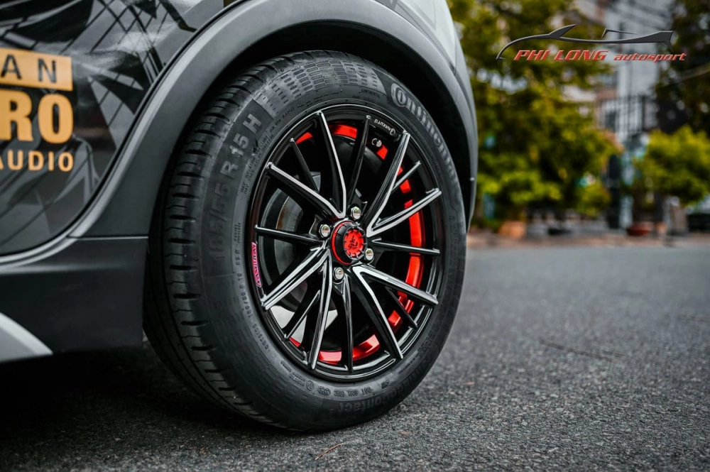 VinFast Fadil trắng độ mâm lưới lòng sâu phong cách JDM