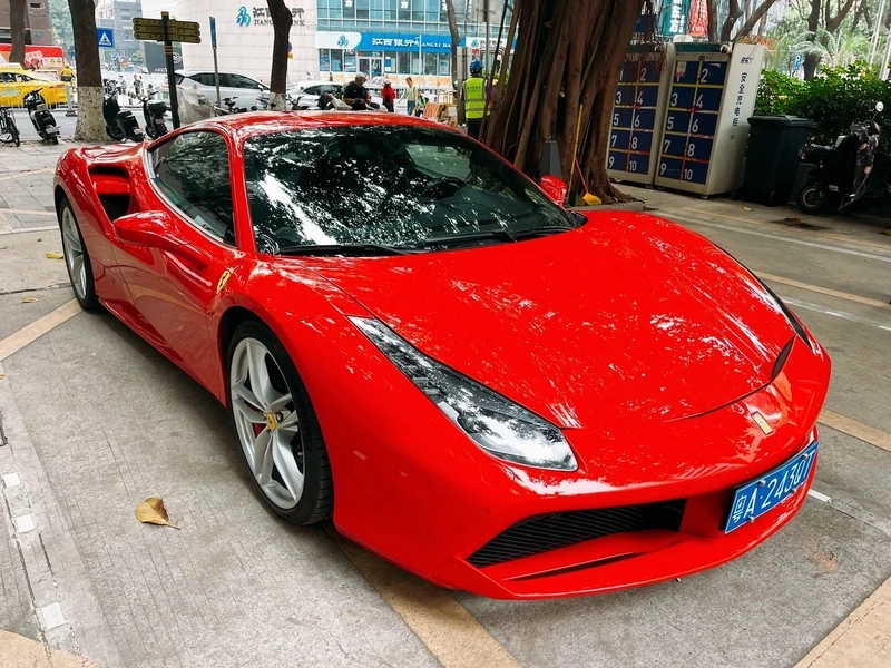 Động cơ V8 bền bỉ mạnh mẽ ferrari 488 động cơ v8