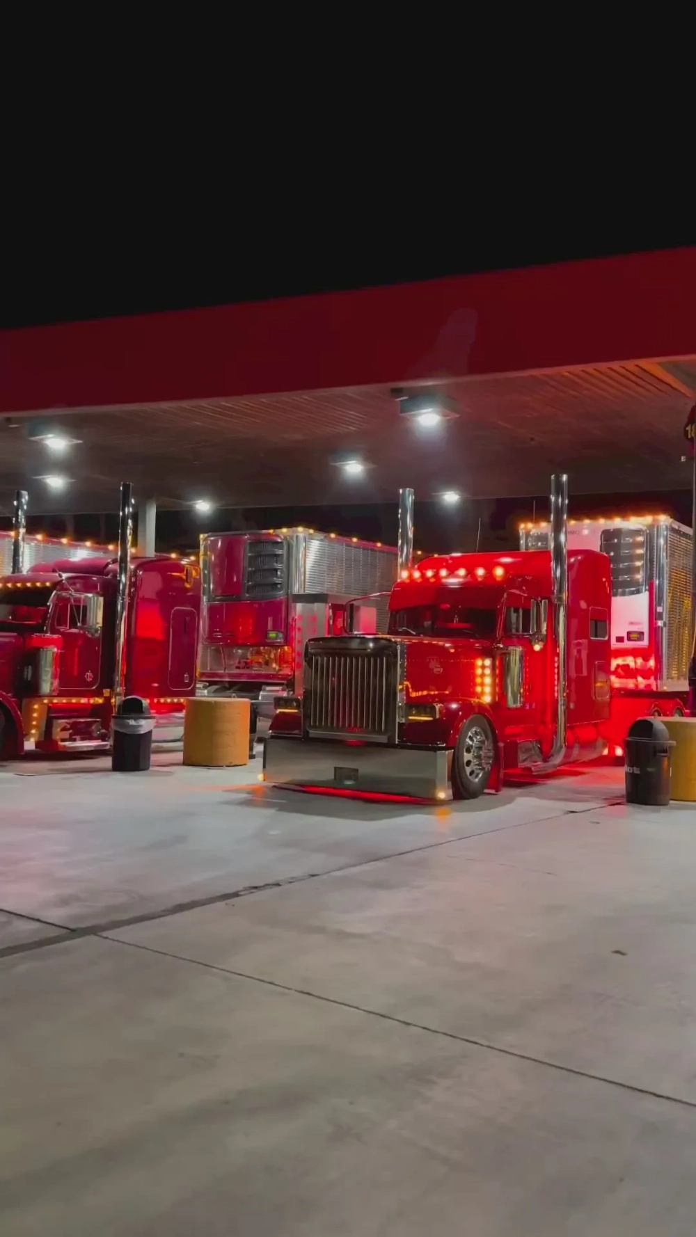 Ngắm ngay hình nền xe cứu hỏa đẹp sống động trên màn hình