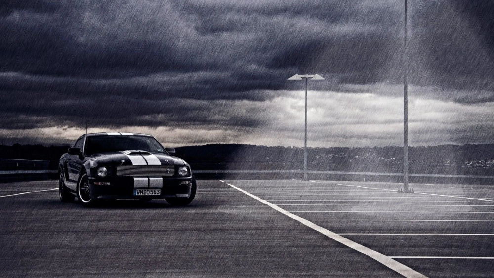 Biến màn hình với hình nền xe dưới mưa cho máy tính