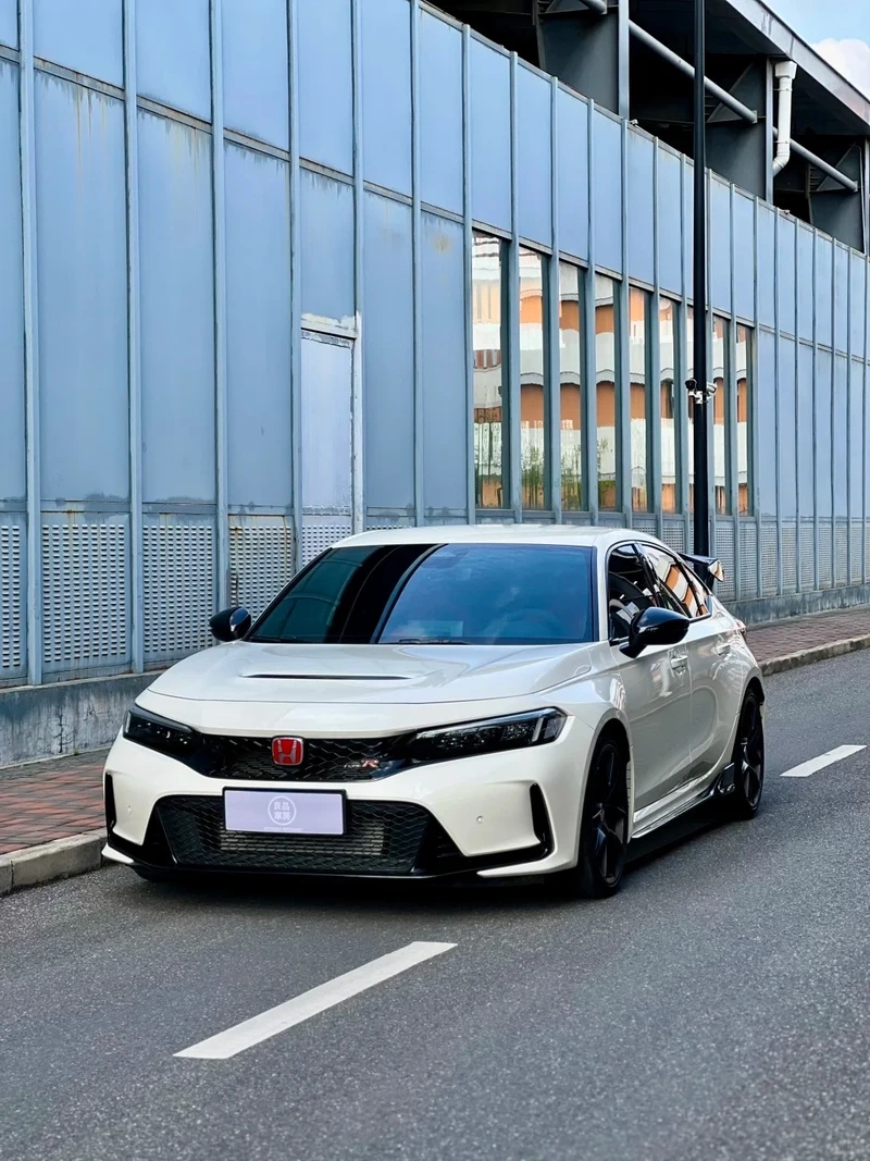 Chụp ảnh ấn tượng cùng honda civic type r chụp ảnh đẹp