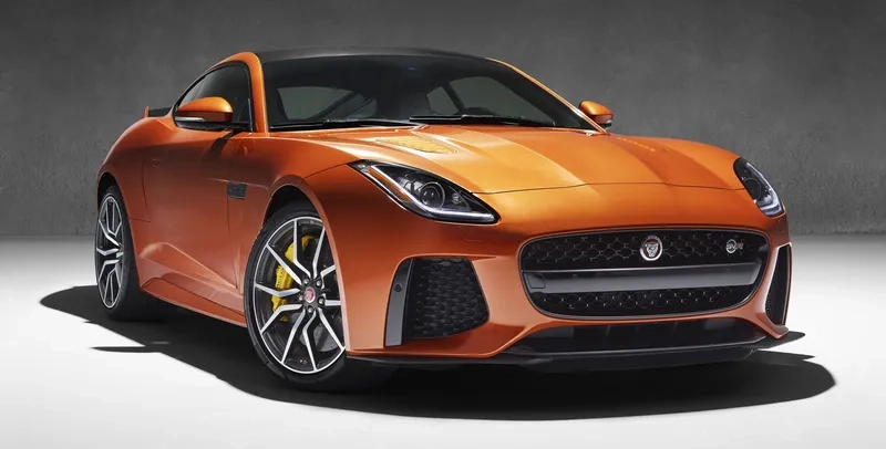 Ngắm xe jaguar f-type svr chụp ngoài trời phong cách thể thao