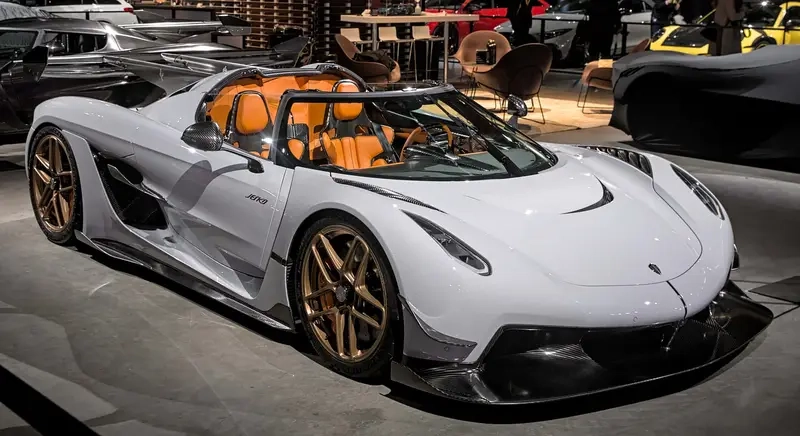Nổi bật trong ảnh siêu xe Koenigsegg Jesko