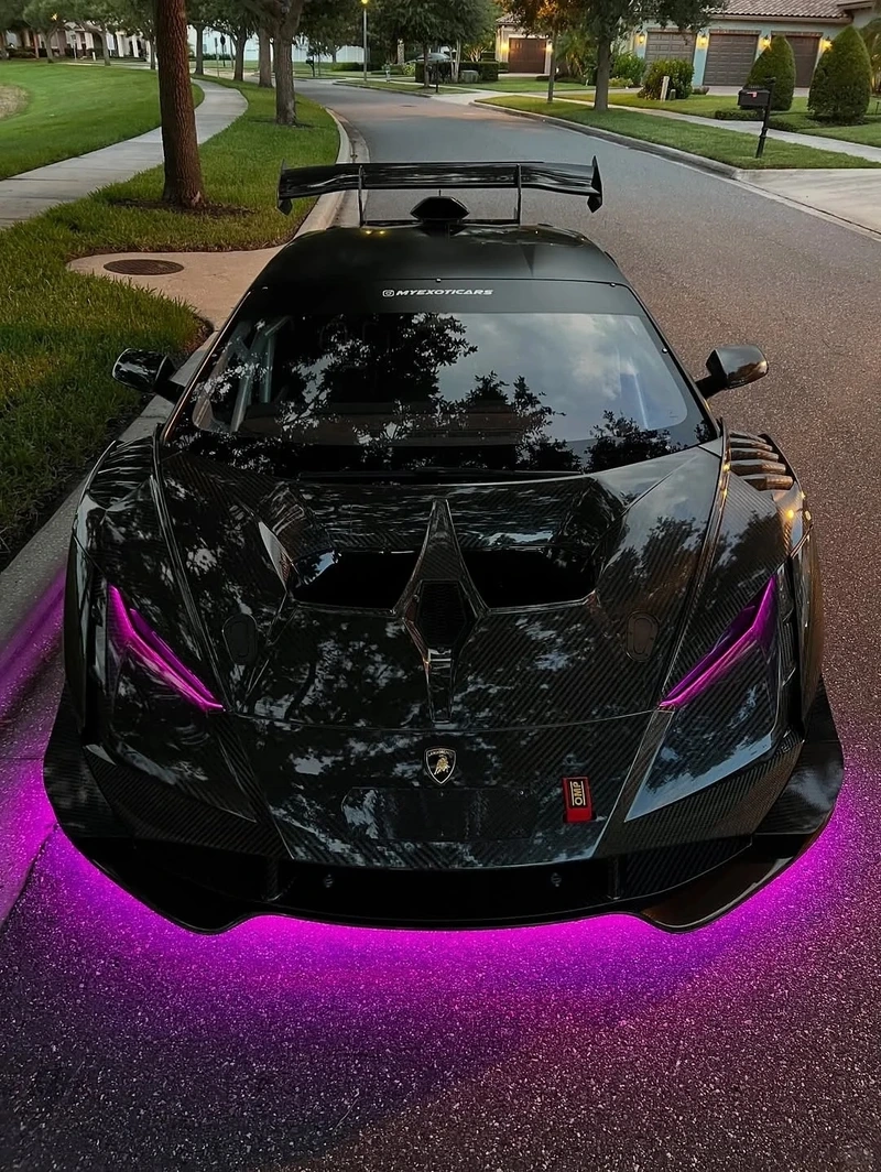 Lamborghini Huracán biểu tượng tốc độ