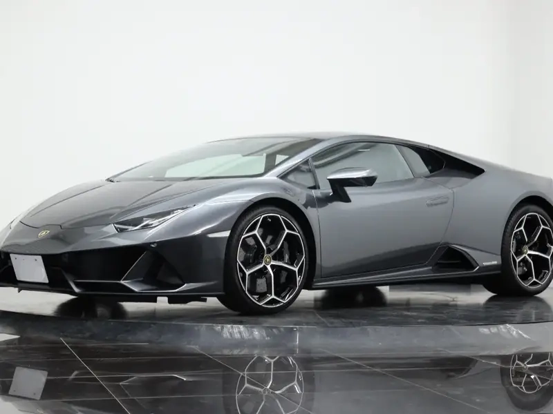 Lamborghini Huracán Evo biểu trưng phong trào xe sang