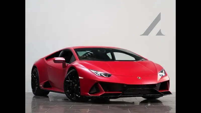 Lamborghini Huracán Evo khoe vẻ đẹp hoàn mỹ cuốn hút