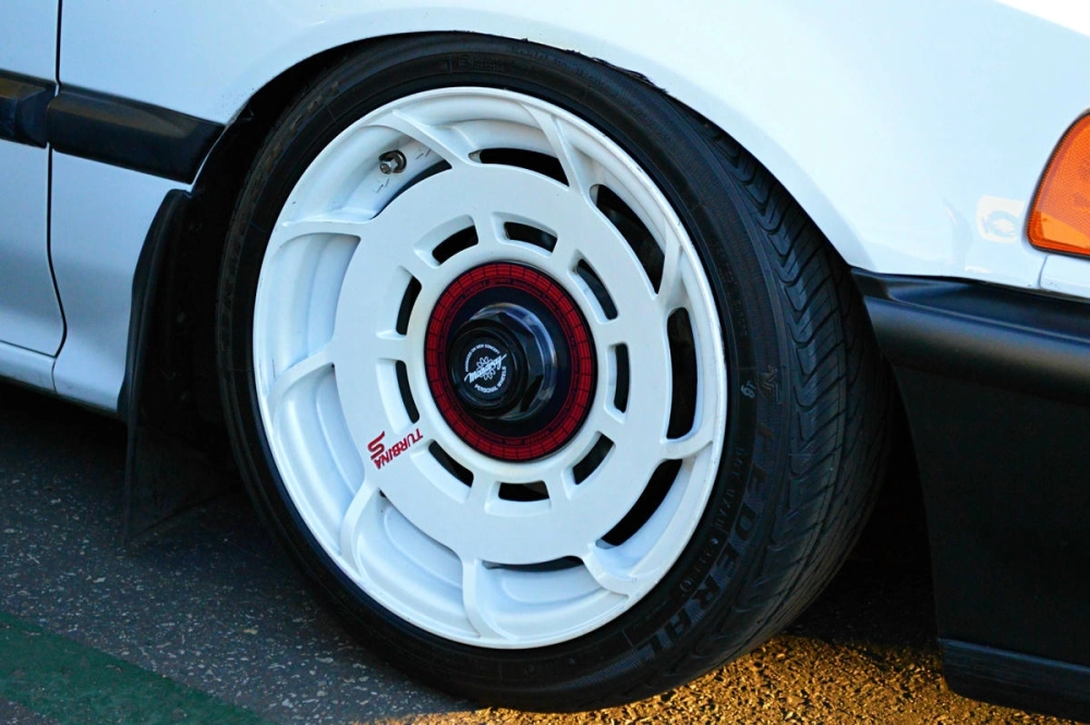 Mâm CNC màu trắng kiểu tua bin độc đáo cho xe độ JDM