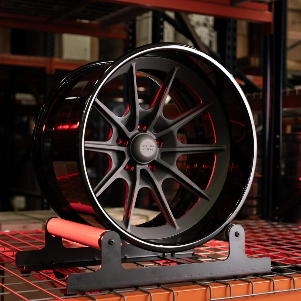 Mâm Forged American Racing đen mờ lòng đỏ thể thao cực ấn tượng