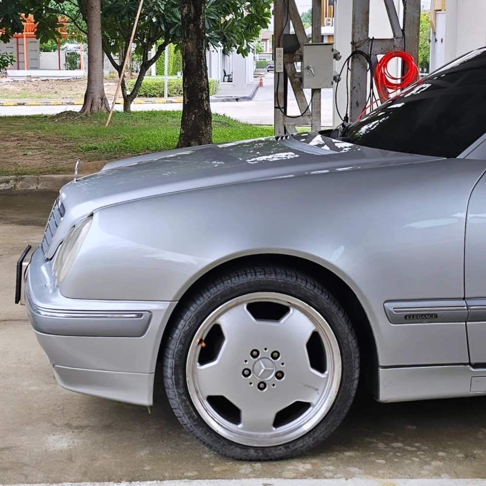 Xe Mercedes E-Class độ mâm Mercedes AMG Monoblock đúc nguyên khối