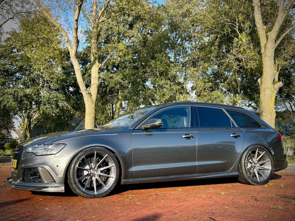 Mâm Vossen đa chấu màu bạc độ xe Audi Avant hạ gầm thể thao