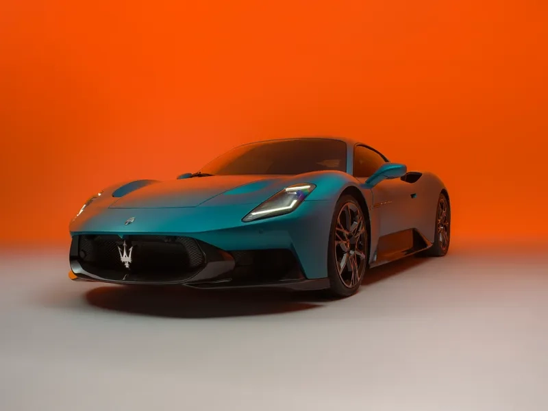 Xe maserati màu đen sang trọng và cá tính