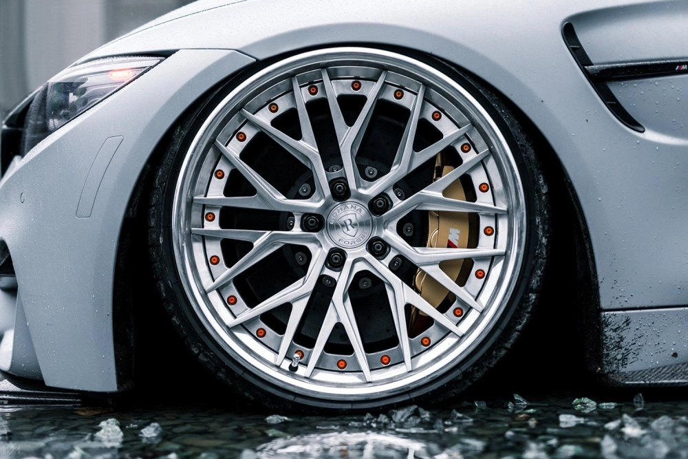 Kia K3 độ mâm đa chấu bạc thiết kế thể thao sang trọng ấn tượng