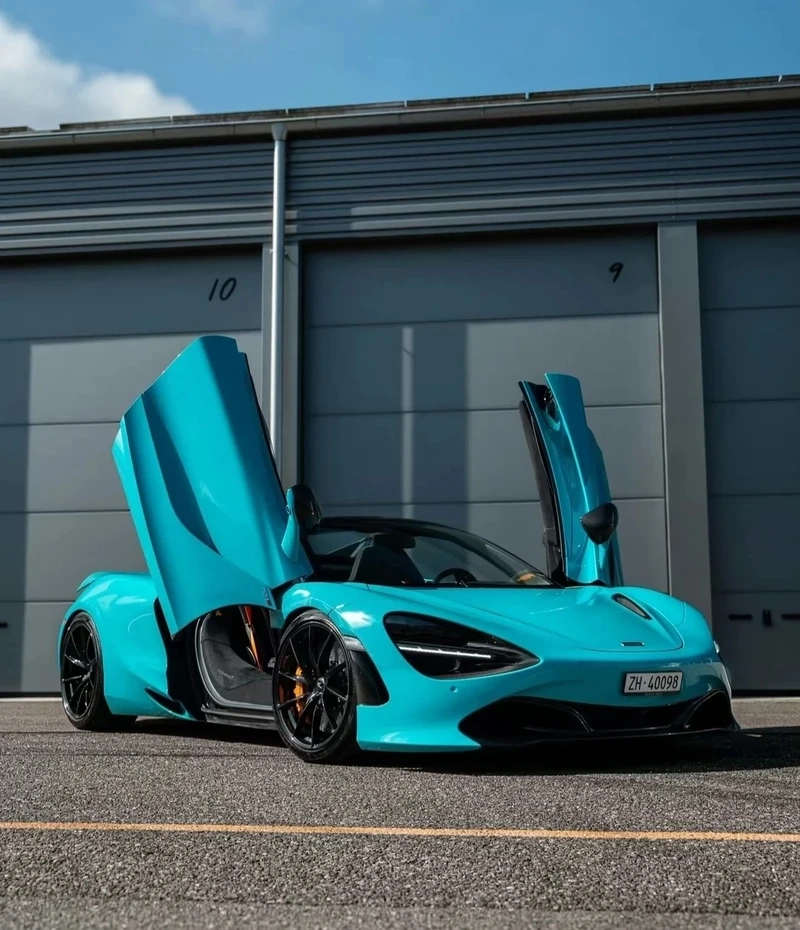 Động cơ mạnh mẽ bứt phá McLaren 720S động cơ mạnh mẽ