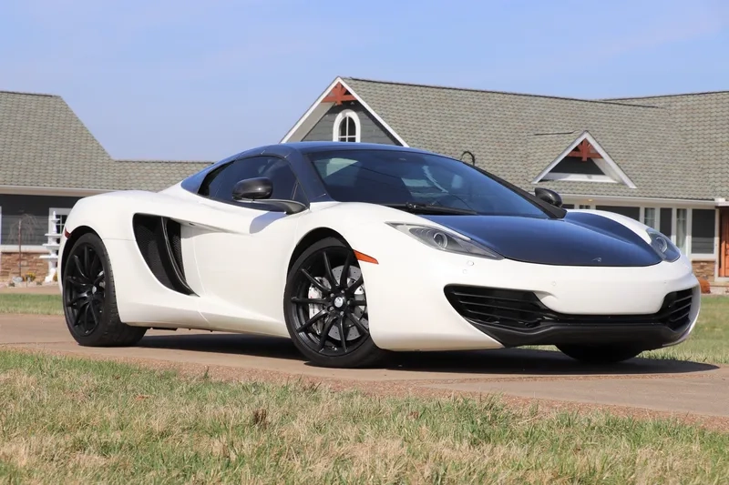 Nội thất McLaren P1 thiết kế tinh tế đầy công nghệ