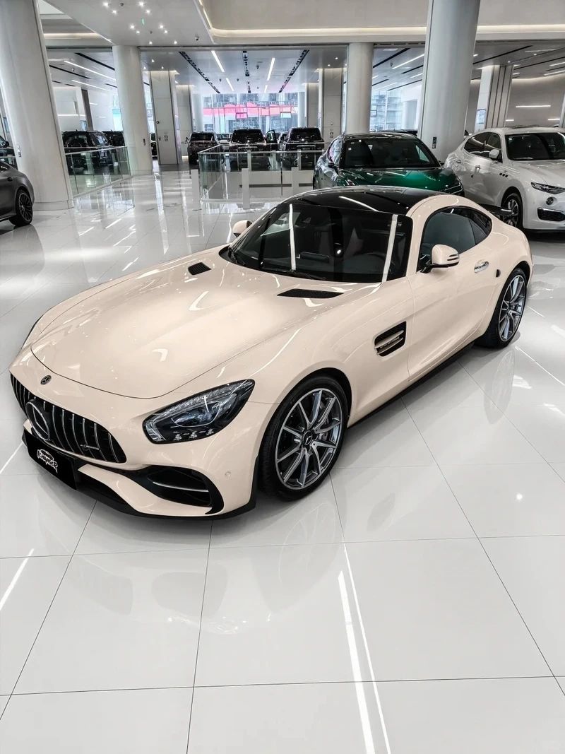 Mercedes AMG là xe gì?