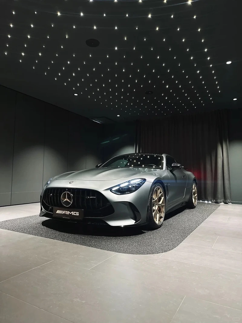 Khám phá sức mạnh của Mercedes AMG xe thể thao