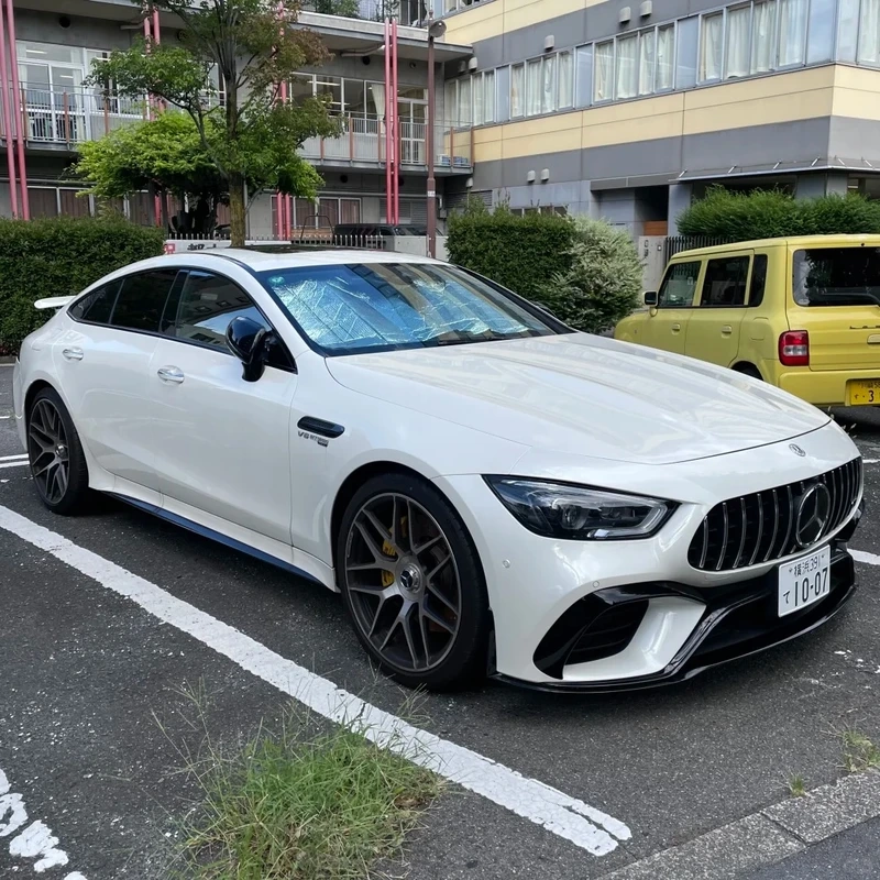 Tỏa sáng trên mọi cung đường Mercedes AMG trên đường phố