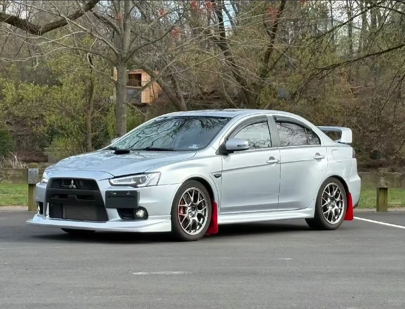 Mitsubishi Lancer Evolution là xe gì?