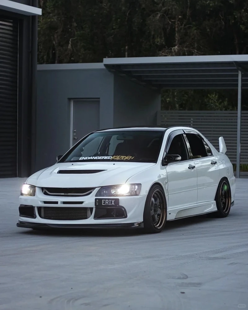 Khám phá Mitsubishi Lancer Evolution đẹp đầy phong cách