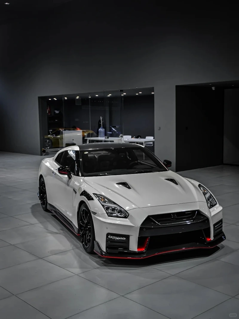 Động cơ mạnh bứt tốc cực nhanh Nissan GTR động cơ mạnh