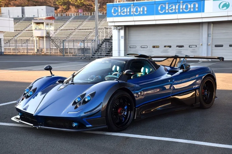 Trải nghiệm xe pagani zonda đầy phong cách và uy lực