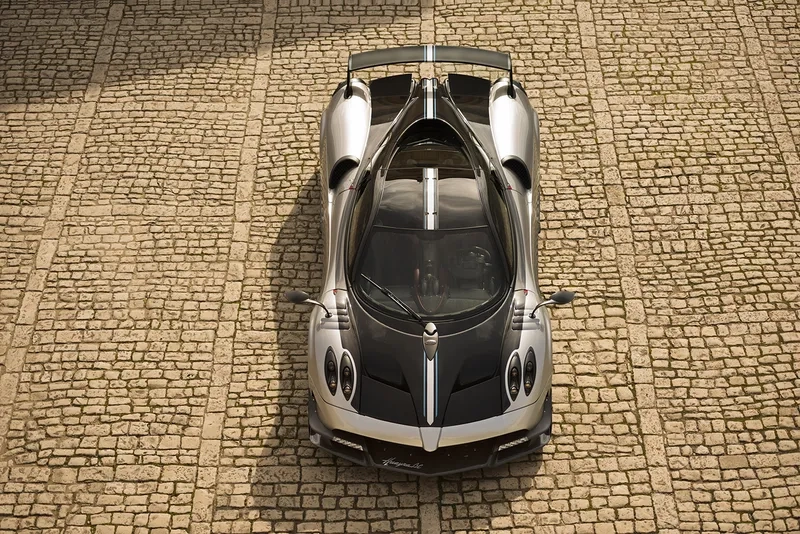 Xe pagani huayra bc thiết kế hoàn hảo mọi góc cạnh