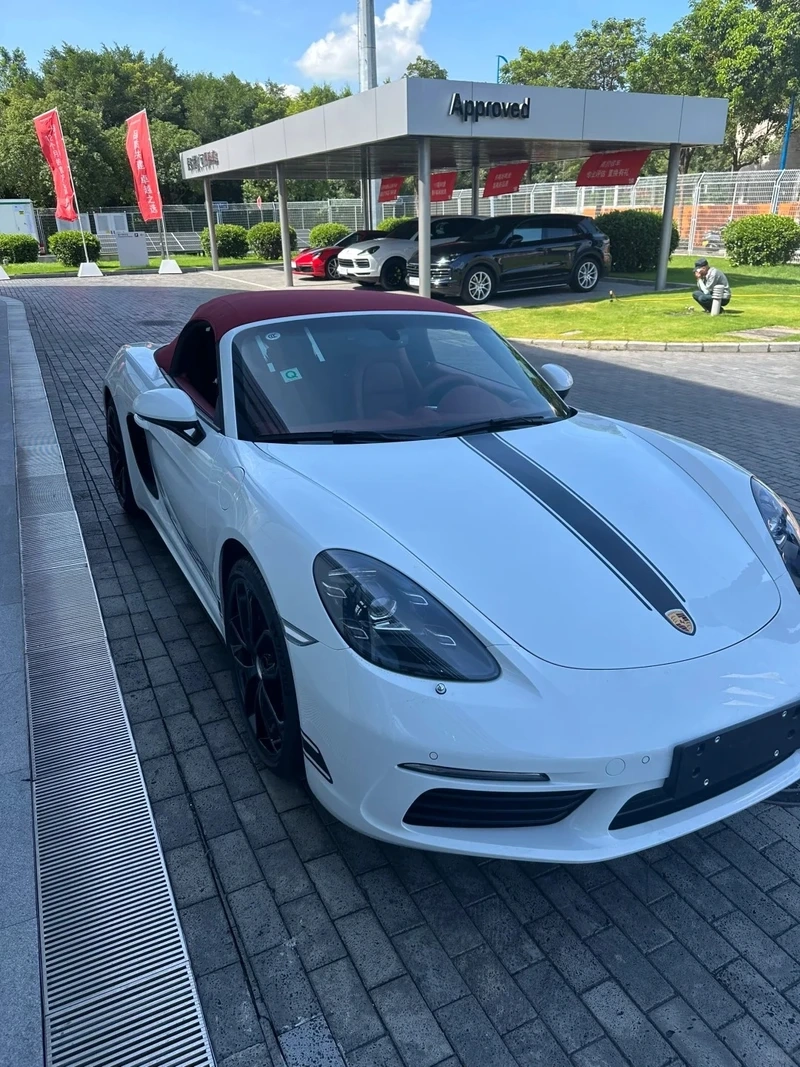 Chụp ảnh đẹp mọi góc cạnh Porsche 718 chụp ảnh đẹp