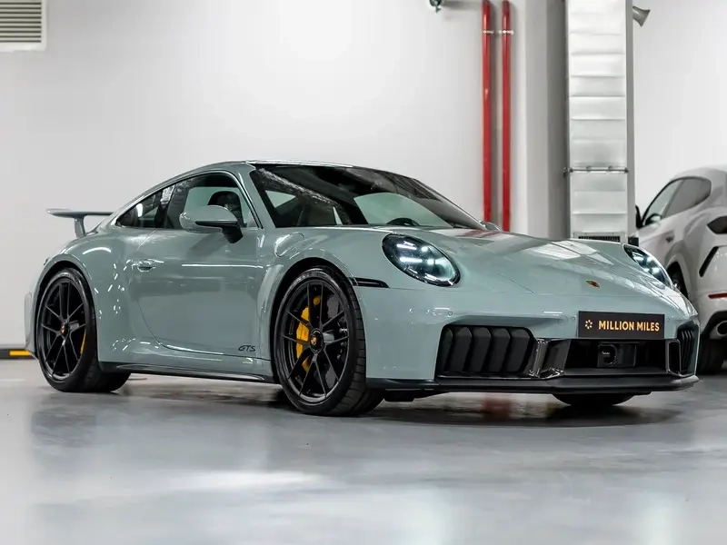 Ảnh xe porsche 911 phong cách châu âu sang trọng