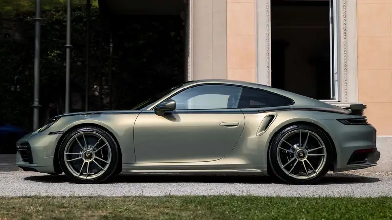 Ảnh xe porsche 911 cảm xúc chuyển động mạnh mẽ