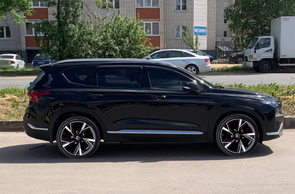 SantaFe trắng độ mâm 5 chấu đơn giản mà tinh tế cuốn hút