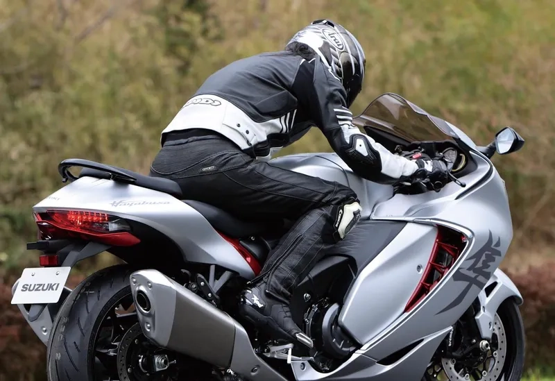 Chi tiết Hayabusa Gen 3 hiện đại