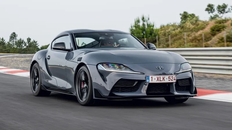 Trải nghiệm xe toyota gr supra mới nhất trên phố