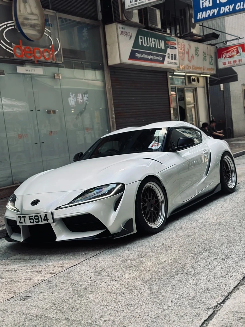 Góc chụp nghệ thuật hoàn hảo Toyota Supra góc chụp nghệ thuật