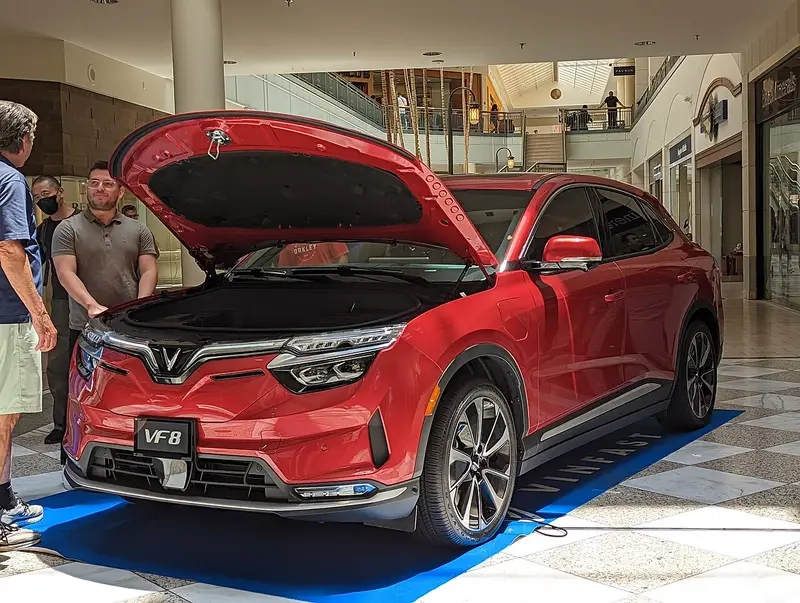 Ảnh xe Vinfast President chân thực rõ từng chi tiết