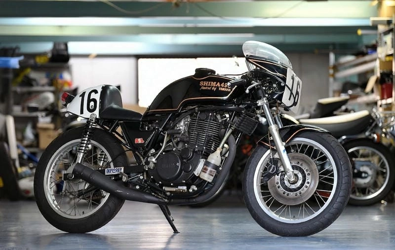 Cafe racer chia sẻ ảnh kết nối cộng đồng biker