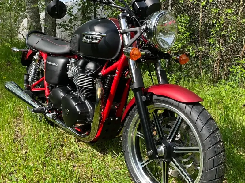 Xe classic nghệ thuật kết hợp cơ khí và cảm xúc