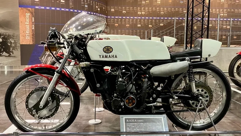 Góc nhìn xe mô tô 4 máy 600cc