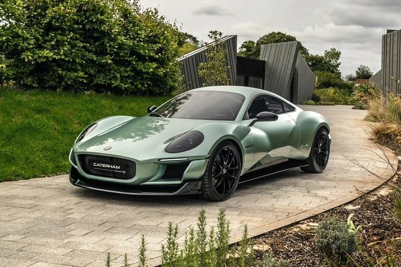 Vì sao xe thể thao đẹp luôn khiến người mê xe say mê