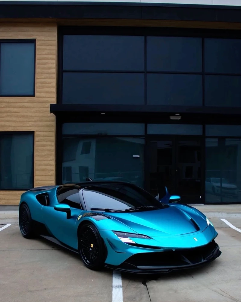 Cảm nhận vận tốc với xe thể thao đẹp tốc độ cao