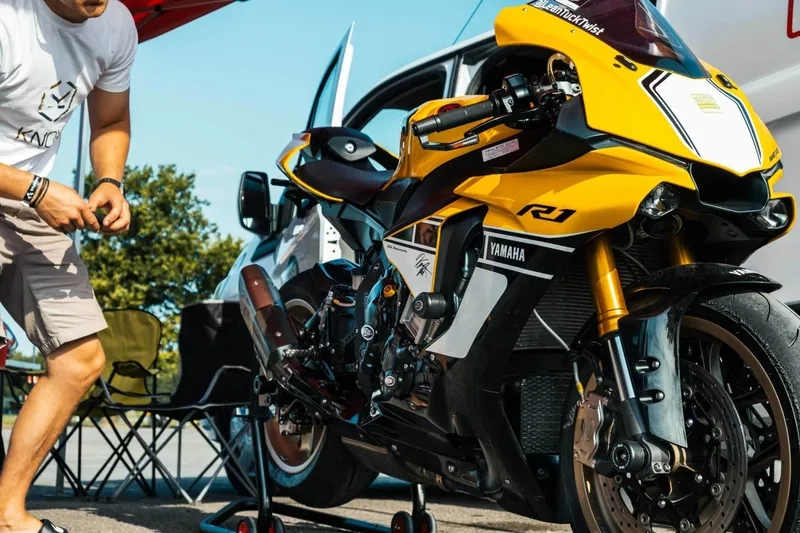 Thiết kế sportbike R1 moto