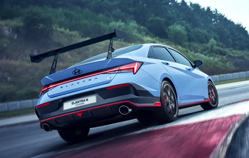 Bài viết chuyên gia đánh giá Hyundai Elantra N 2024 chi tiết